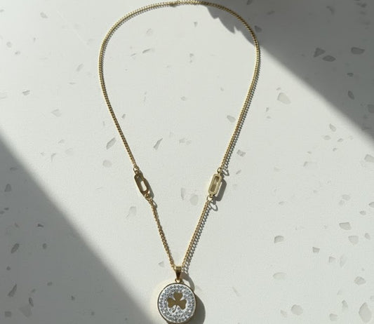 GOLD SİLVER YONCA KOLYE